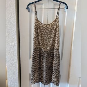 Beautiful cooper sequin detailed dress